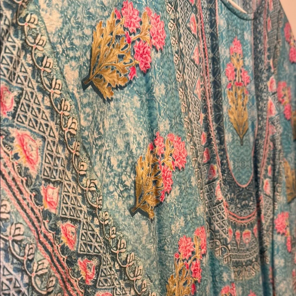 Tolani Blue and Pink Dolman Sleeve Tunic - Picture 3 of 3
